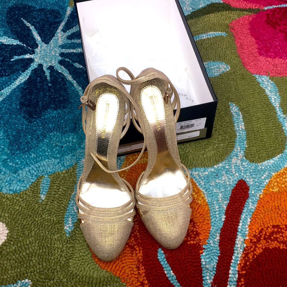 BcBgMaxAzria heels